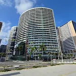 Terraços para o mar